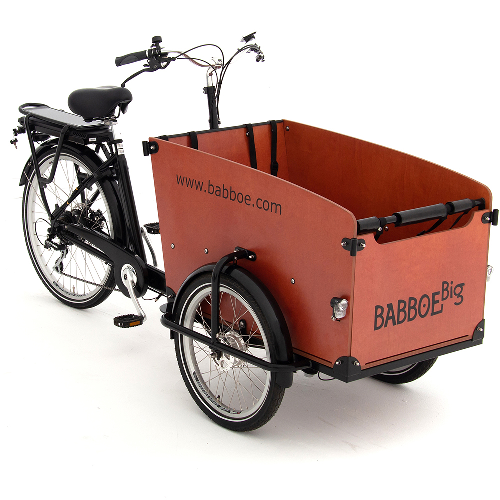 babboe big elektrische bakfiets schuin van voren gefotografeerd