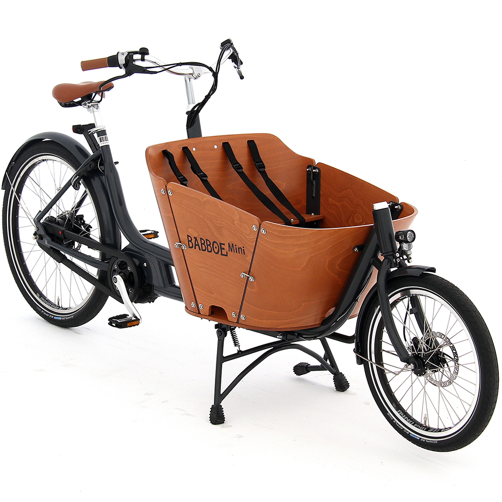 babboe mini mountain elektrische bakfiets schuin van voren gefotografeerd